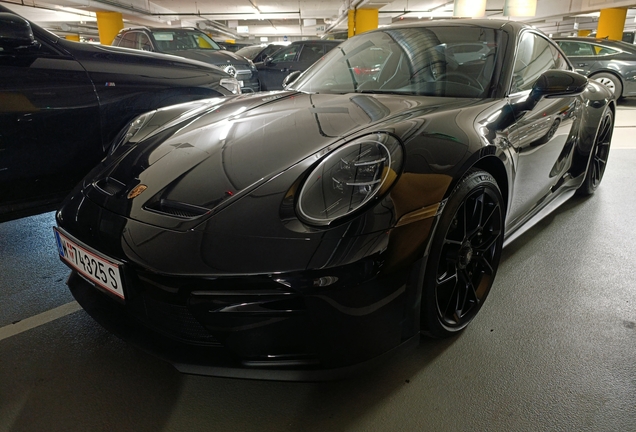 Porsche 992 GT3 Touring MkII