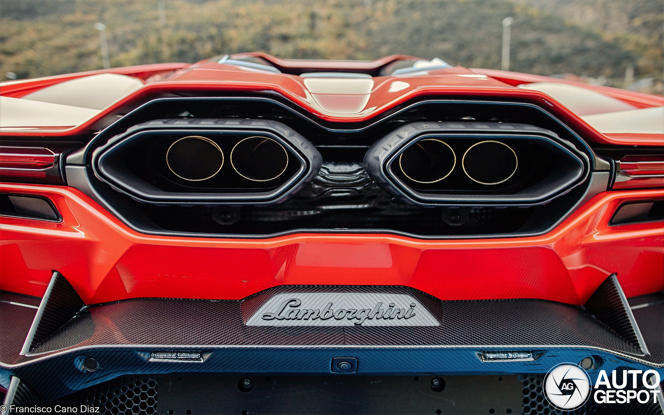 Lamborghini Revuelto