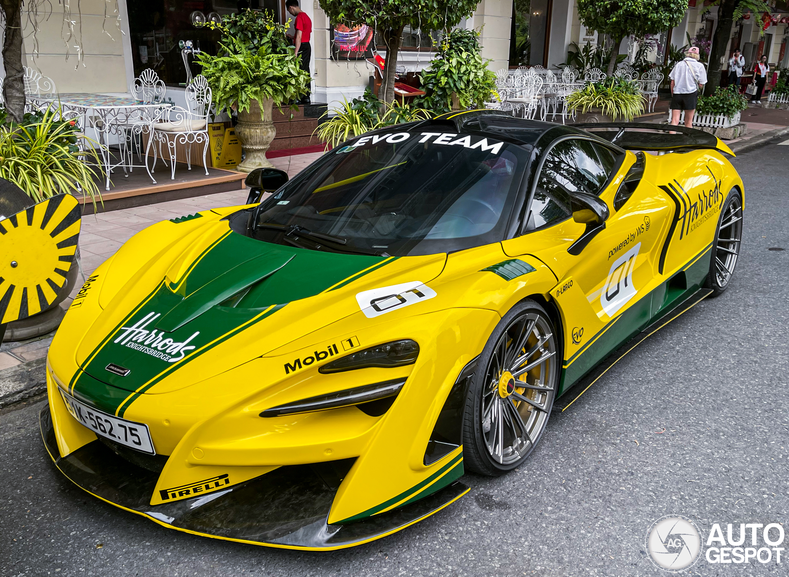 McLaren 720S Novitec N-Largo
