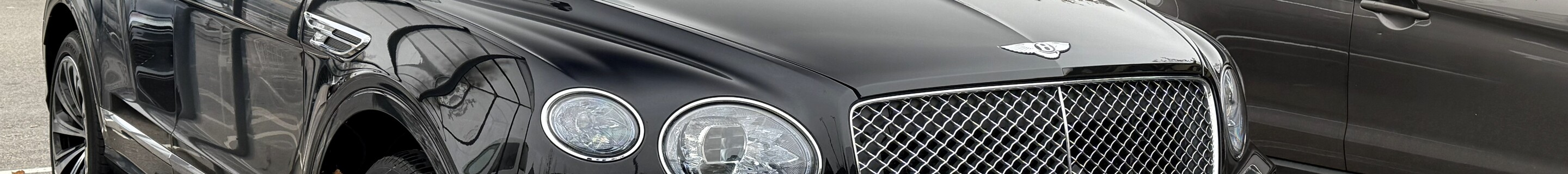 Bentley Bentayga Azure