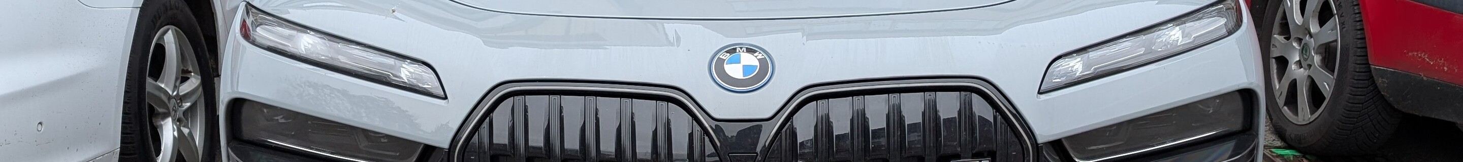 BMW M760e xDrive