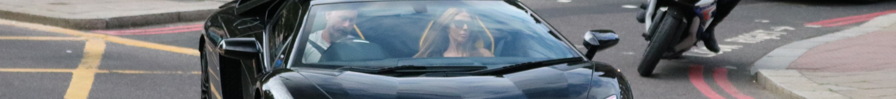 Lamborghini Aventador S LP740-4 Roadster