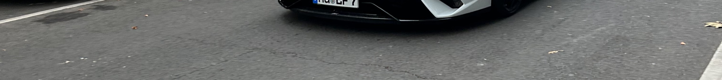 Lamborghini Huracán LP640-4 Performante Spyder