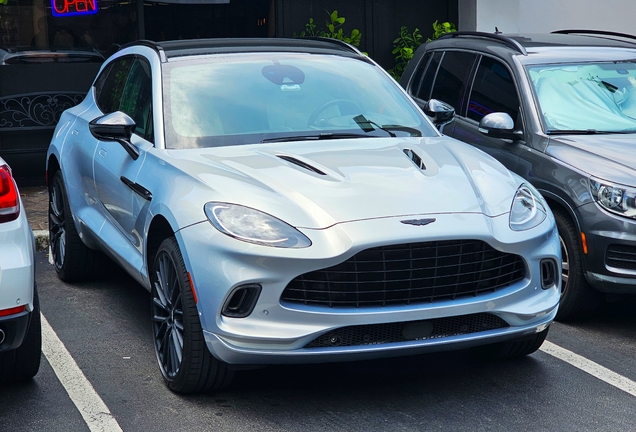 Aston Martin DBX