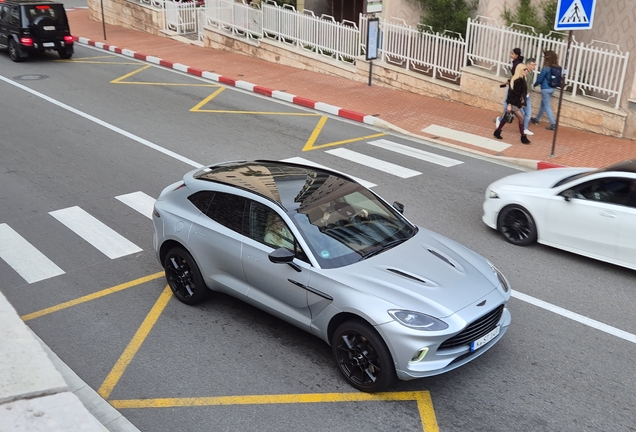 Aston Martin DBX
