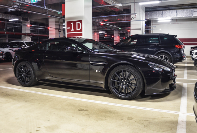 Aston Martin V12 Vantage S
