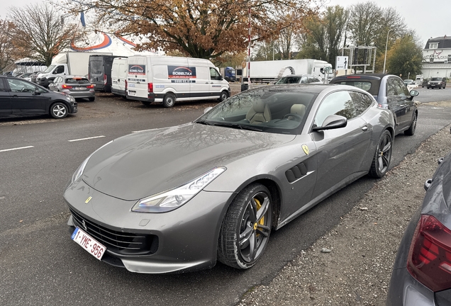 Ferrari GTC4Lusso