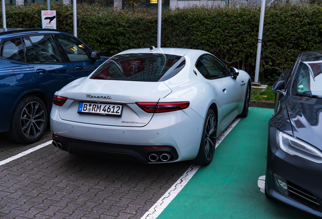 Maserati GranTurismo Modena 2023