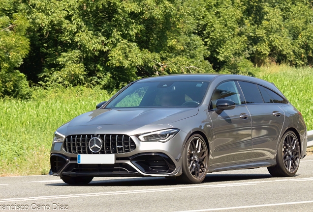 Mercedes-AMG CLA 45 Shooting Brake X118