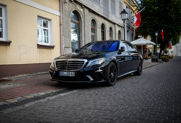 Mercedes-AMG S 63 V222