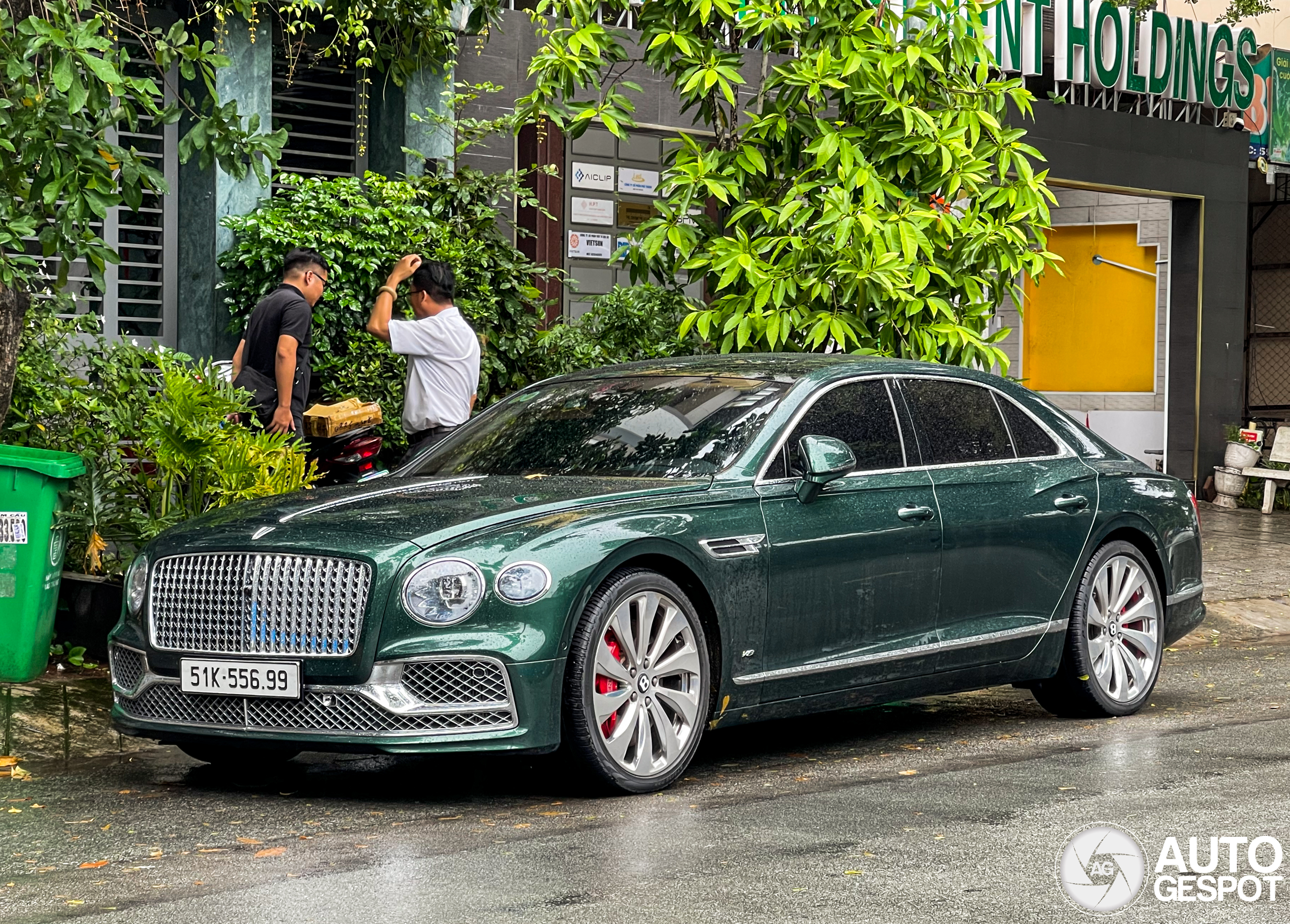 Bentley Flying Spur V8 2021