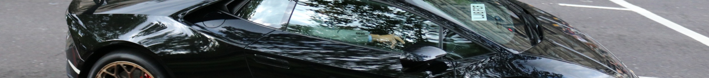 Lamborghini Huracán LP640-4 Performante