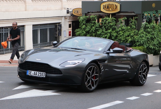 Aston Martin DB11 V8 Volante