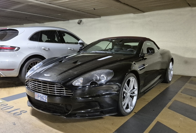 Aston Martin DBS Volante