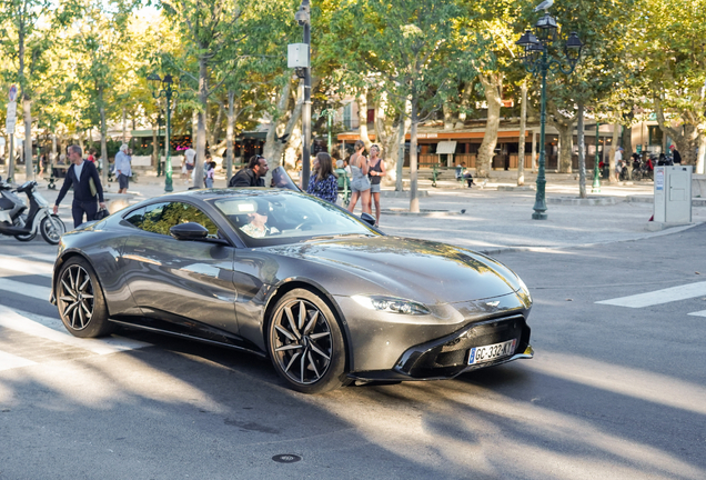 Aston Martin V8 Vantage 2018