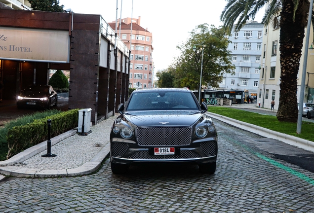 Bentley Bentayga V8 2021
