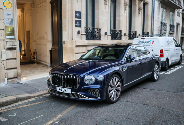 Bentley Flying Spur Azure 2025