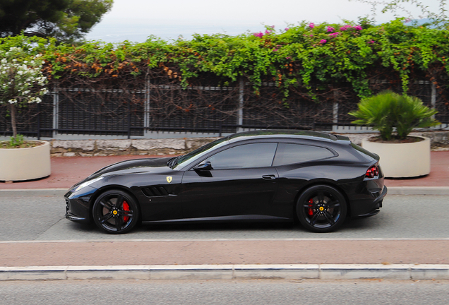 Ferrari GTC4Lusso