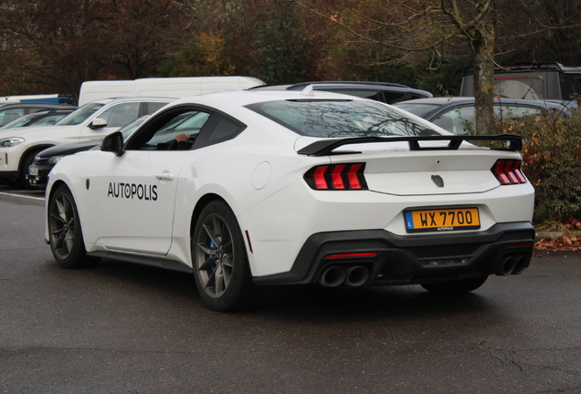 Ford Mustang Dark Horse 2024