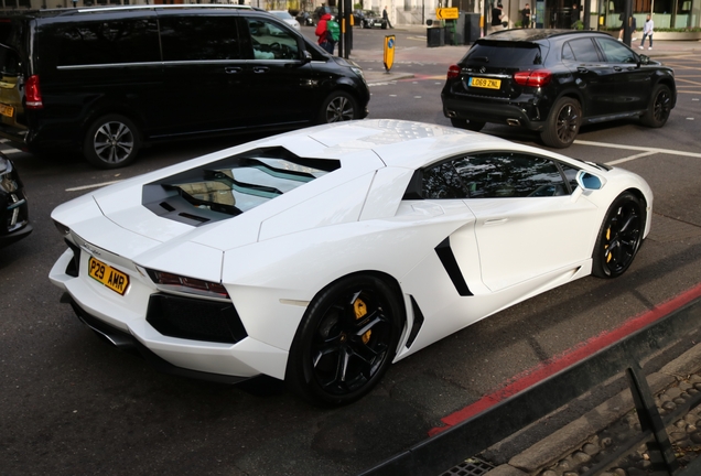 Lamborghini Aventador LP700-4