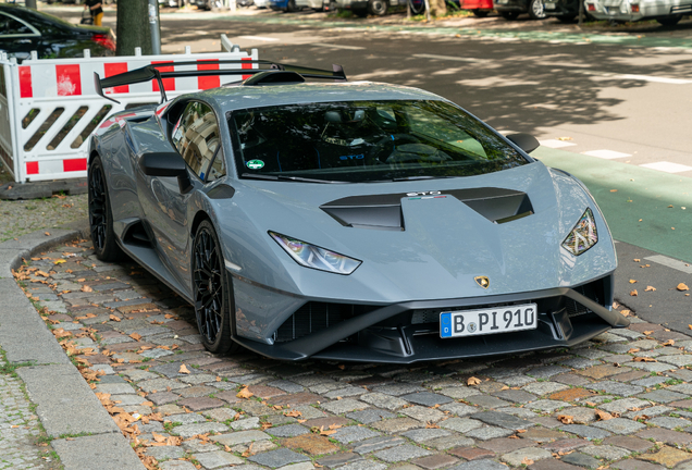 Lamborghini Huracán LP640-2 STO