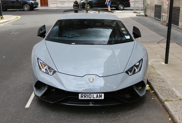 Lamborghini Huracán LP640-4 Performante