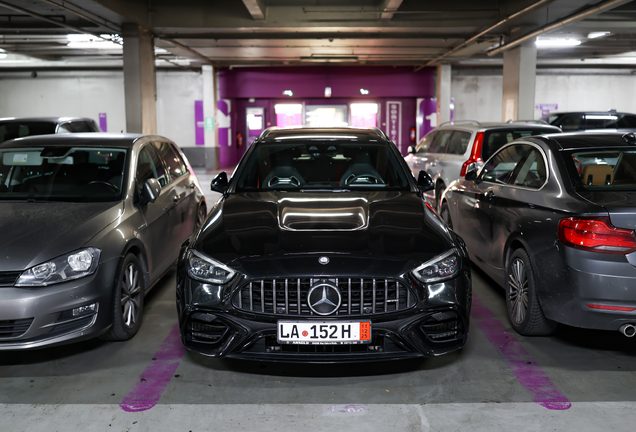 Mercedes-AMG C 63 S E-Performance Estate S206