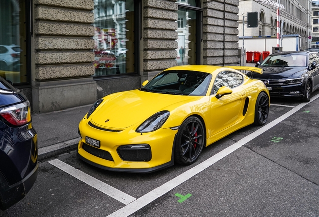 Porsche 981 Cayman GT4
