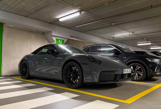 Porsche 992 Carrera 4 GTS Cabriolet MkII
