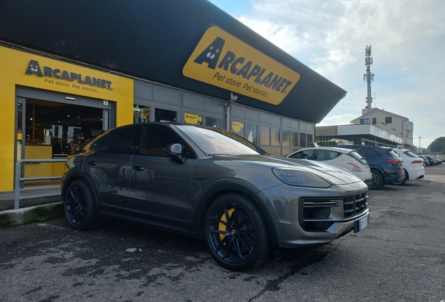 Porsche Cayenne Coupé Turbo E-Hybrid