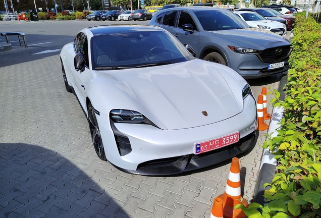 Porsche Taycan GTS