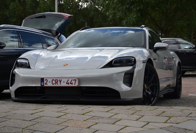 Porsche Taycan GTS Sport Turismo
