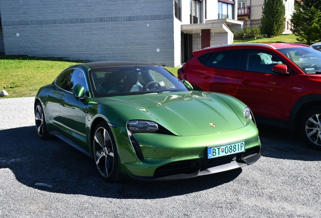 Porsche Taycan Turbo