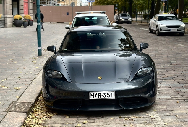 Porsche Taycan Turbo