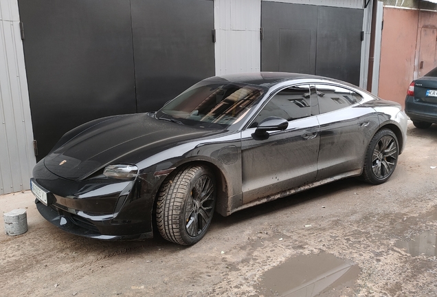 Porsche Taycan Turbo