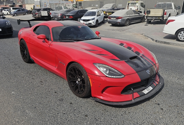 SRT Viper 2013