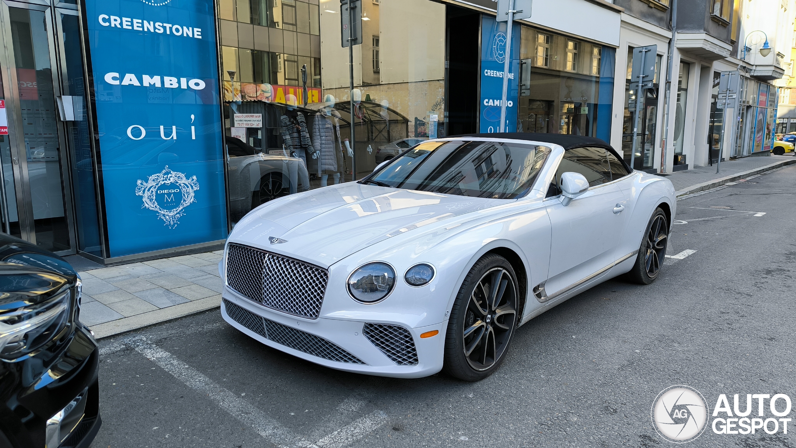 Bentley Continental GTC 2019