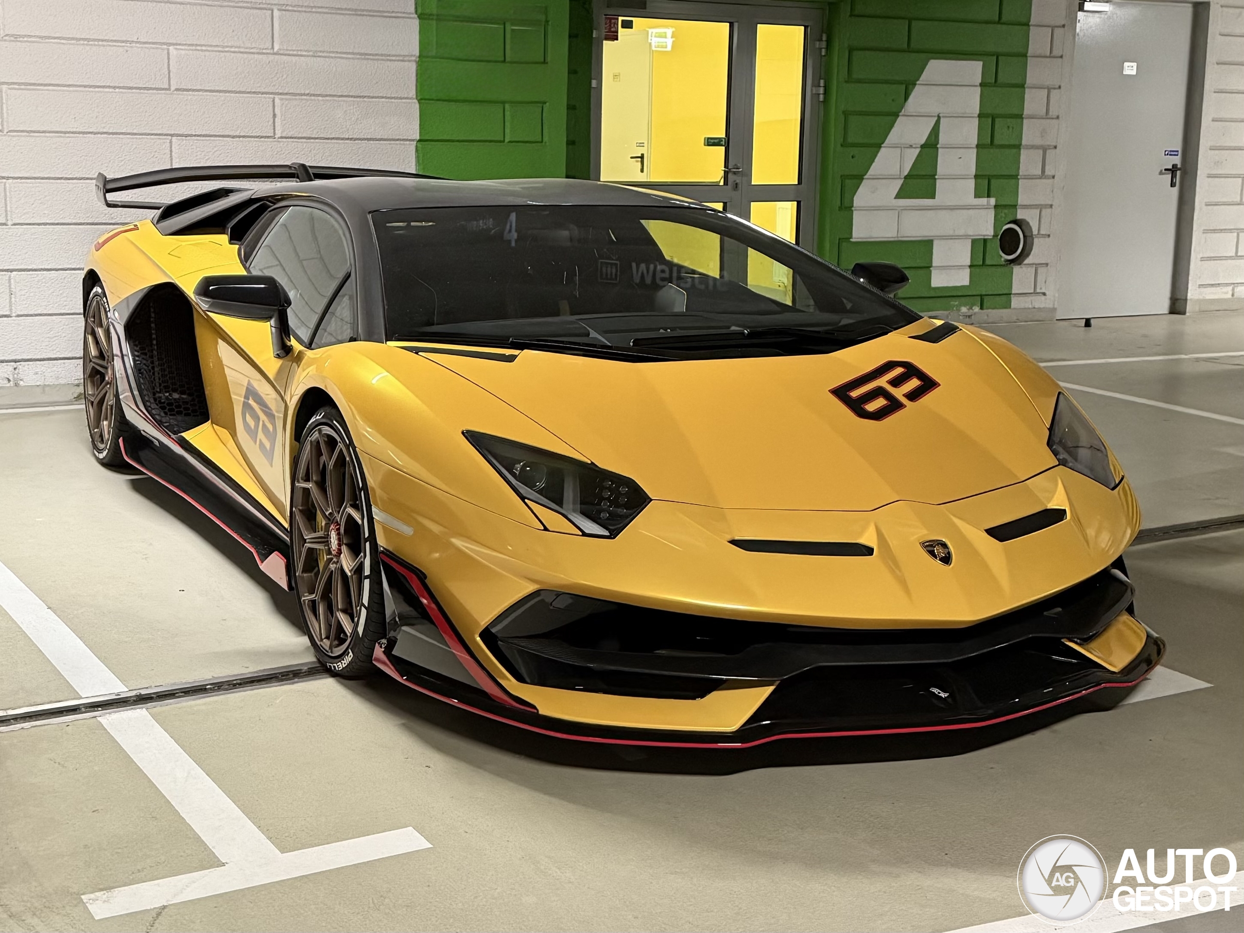 Lamborghini Aventador LP770-4 SVJ