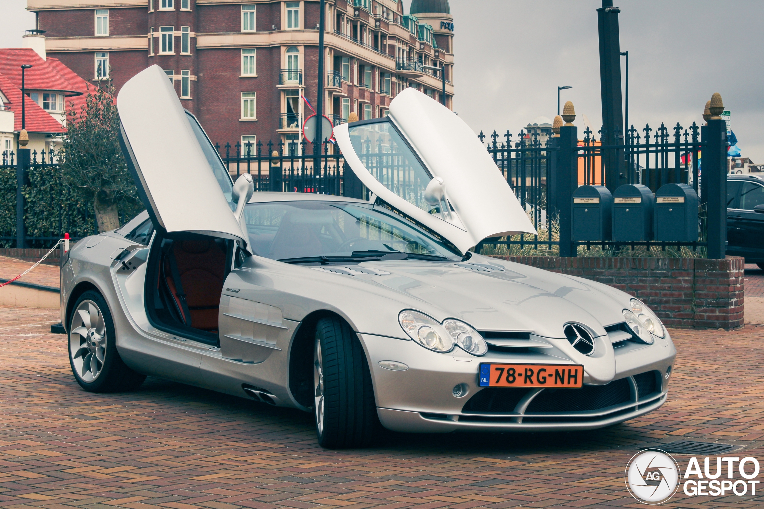 Mercedes-Benz SLR McLaren