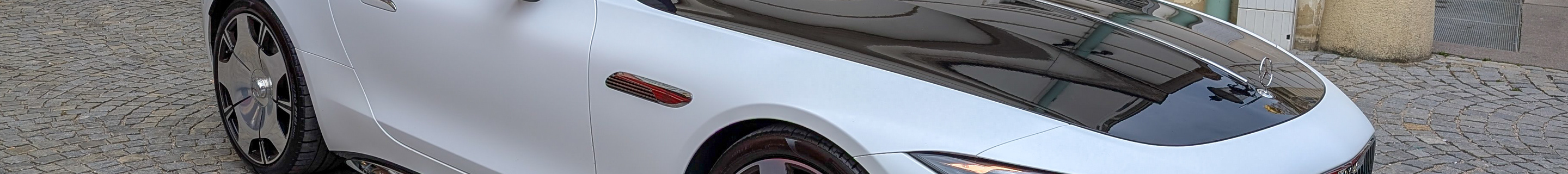 Mercedes-Maybach SL 680 Monogram Series