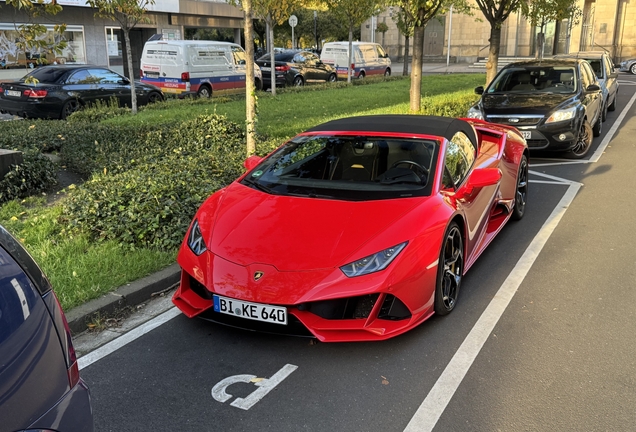 Lamborghini Huracán LP640-4 EVO Spyder