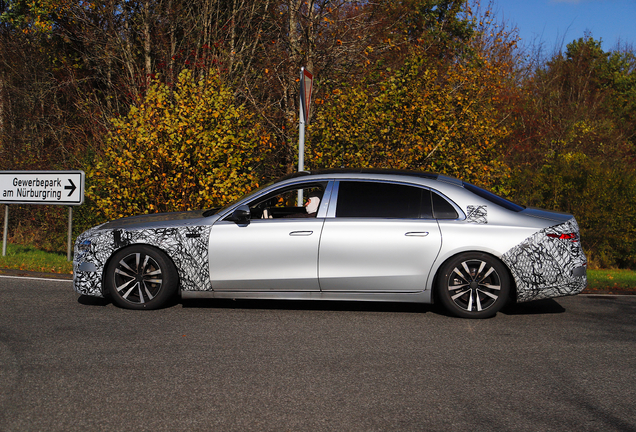 Mercedes-Maybach S 680 X223 2026