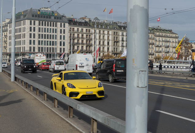 Porsche 718 Cayman GT4