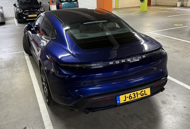 Porsche Taycan Turbo