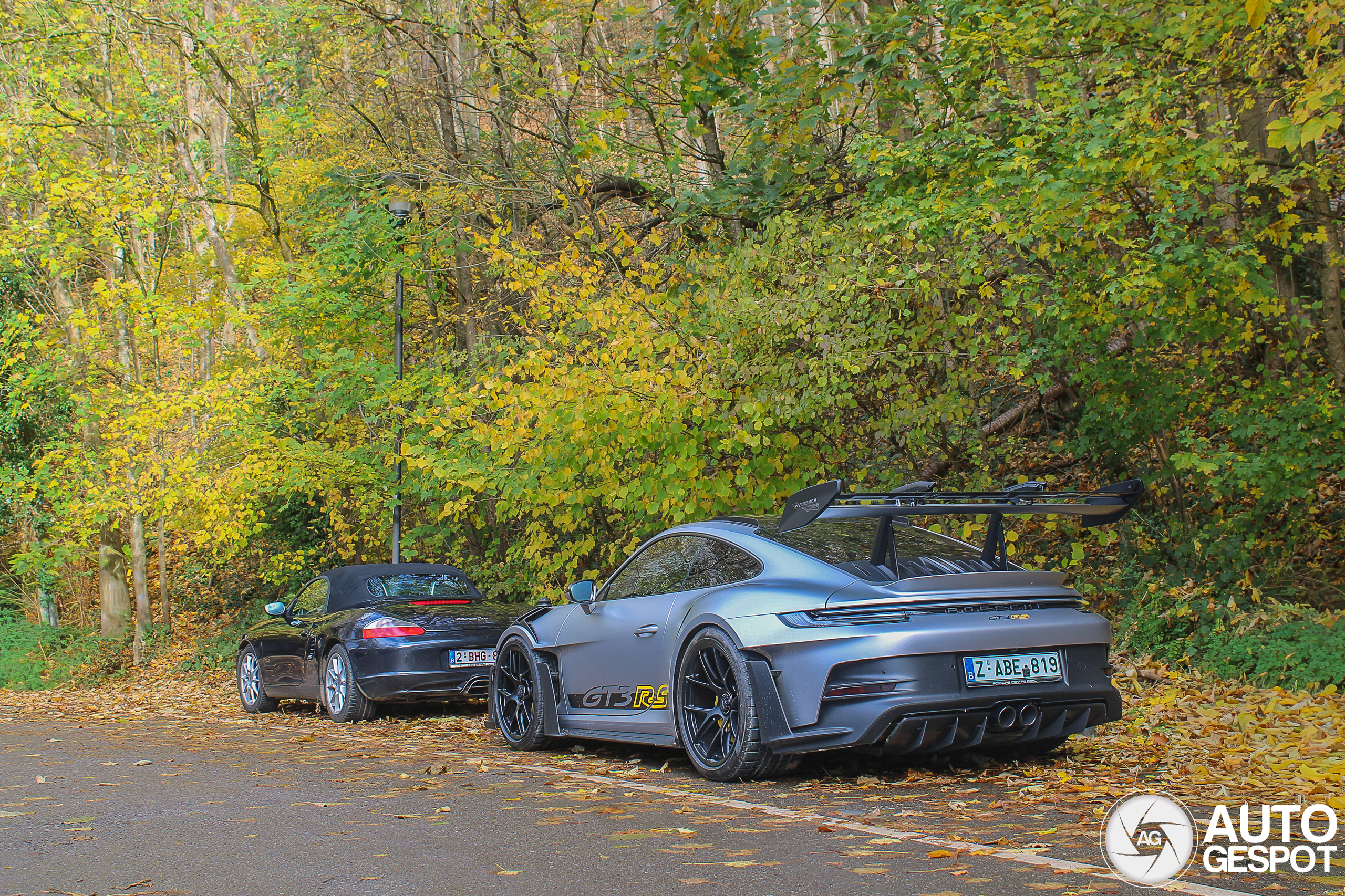 Lakstift op kleur: zo werk je zelf kleine lakschade weg