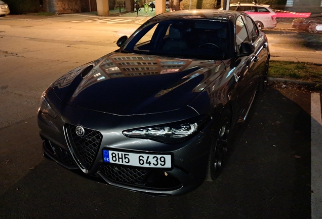 Alfa Romeo Giulia Quadrifoglio 2023