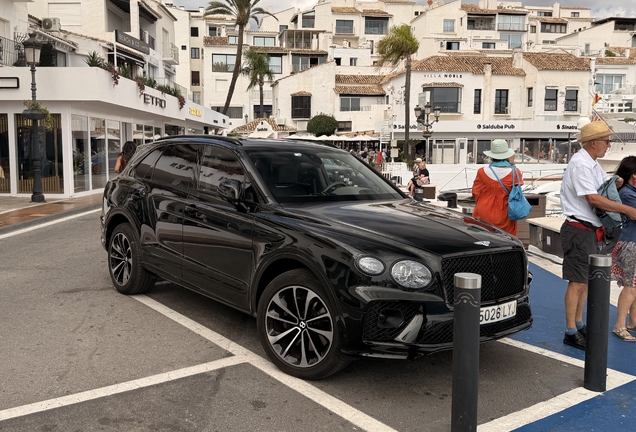Bentley Bentayga V8 2021