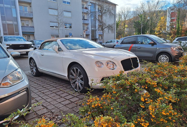 Bentley Continental GTC V8