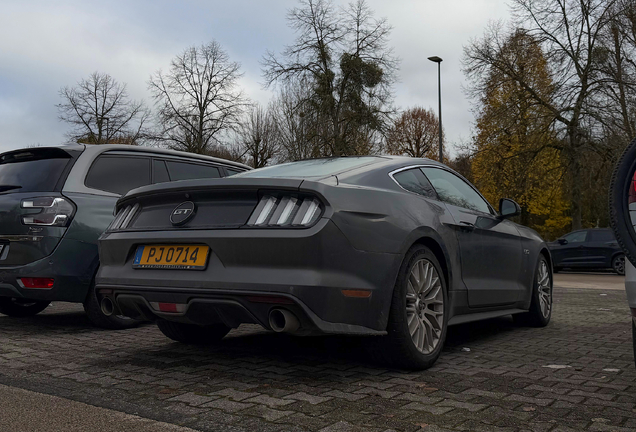 Ford Mustang GT 2015