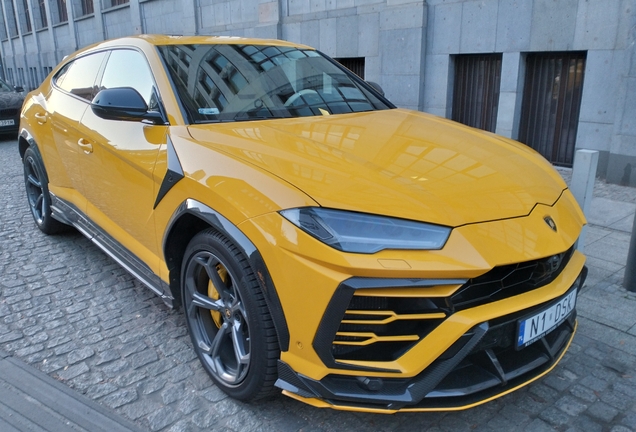 Lamborghini Urus Topcar Design